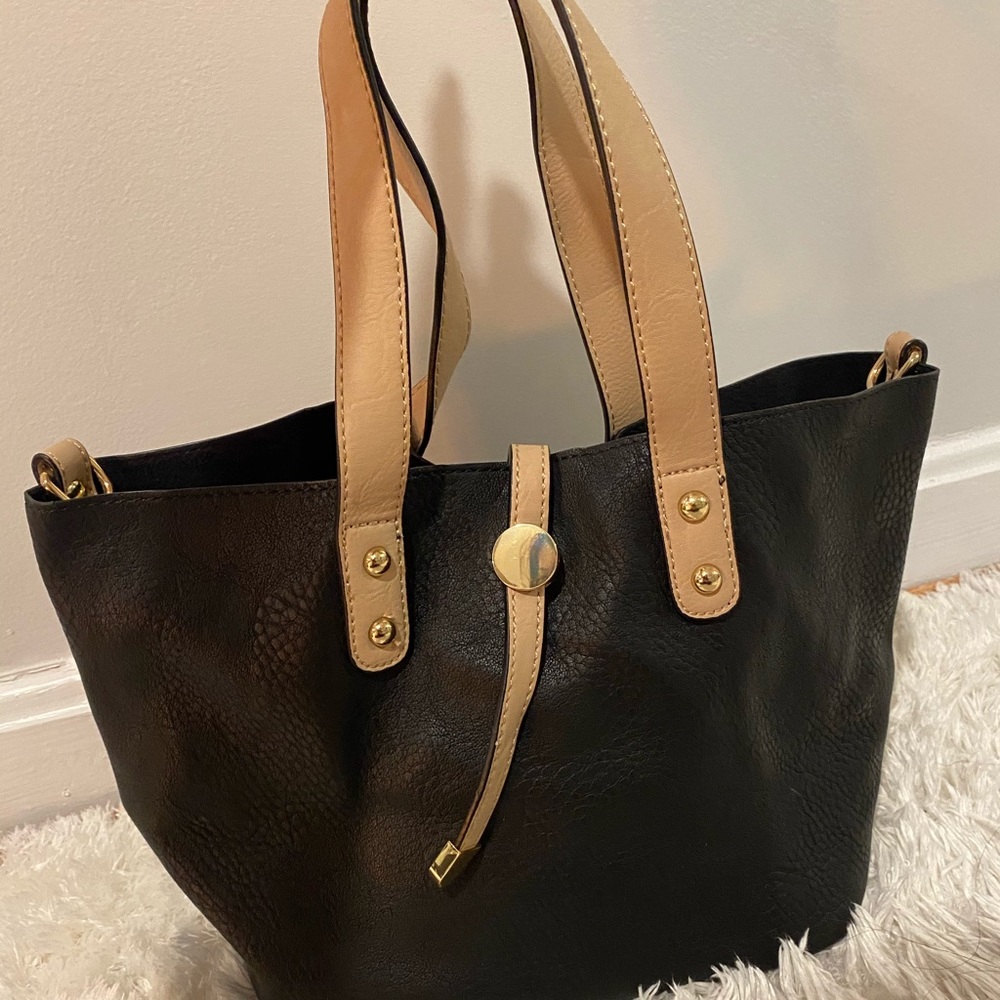 COPY - Black Shoulder Tote w/ Pouch